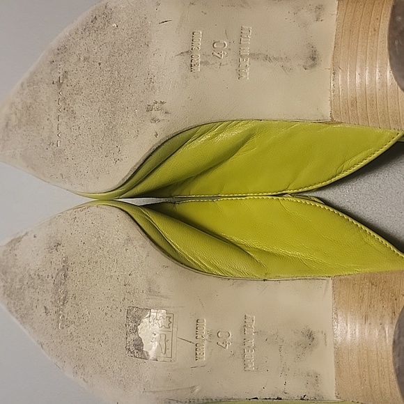 Barbara Bui Vintage Leather Peek-A-Boo Strappy Upper w/2" Heels - Size 40 - Picture 13 of 17